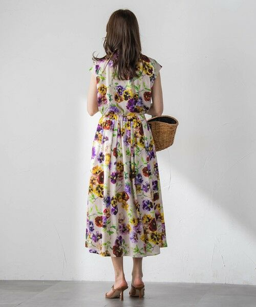 Viaggio Blu / ビアッジョブルー ミニ・ひざ丈スカート | 【KEITA KAWASAKI × Viaggio Bluコラボ】パンジープリントスカート | 詳細21