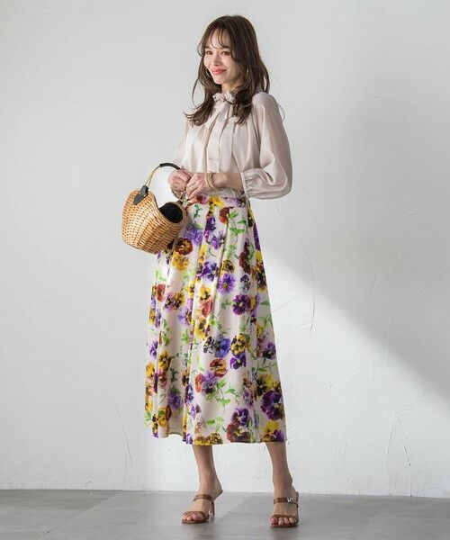 Viaggio Blu / ビアッジョブルー ミニ・ひざ丈スカート | 【KEITA KAWASAKI × Viaggio Bluコラボ】パンジープリントスカート | 詳細26