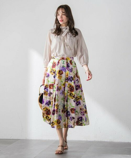 Viaggio Blu / ビアッジョブルー ミニ・ひざ丈スカート | 【KEITA KAWASAKI × Viaggio Bluコラボ】パンジープリントスカート | 詳細27