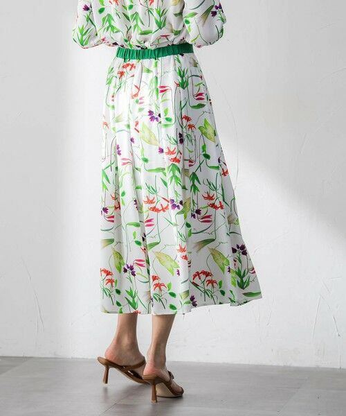 Viaggio Blu / ビアッジョブルー ミニ・ひざ丈スカート | 【KEITA KAWASAKI × Viaggio Bluコラボ】リリープリントスカート | 詳細13