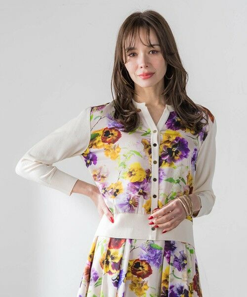 Viaggio Blu / ビアッジョブルー カーディガン・ボレロ | 【KEITA KAWASAKI × Viaggio Bluコラボ】パンジープリントカーディガン（ベージュ）