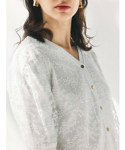 Viaggio Blu / ビアッジョブルー カーディガン・ボレロ | ジプソフィラ刺繍チュールカーディガン | 詳細1