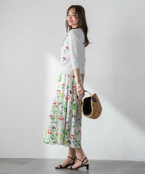 Viaggio Blu / ビアッジョブルー カーディガン・ボレロ | 【KEITA KAWASAKI × Viaggio Bluコラボ】リリー刺繍カーディガン | 詳細4