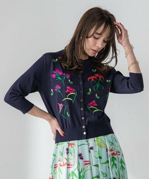 Viaggio Blu / ビアッジョブルー カーディガン・ボレロ | 【KEITA KAWASAKI × Viaggio Bluコラボ】リリー刺繍カーディガン（ネイビー）