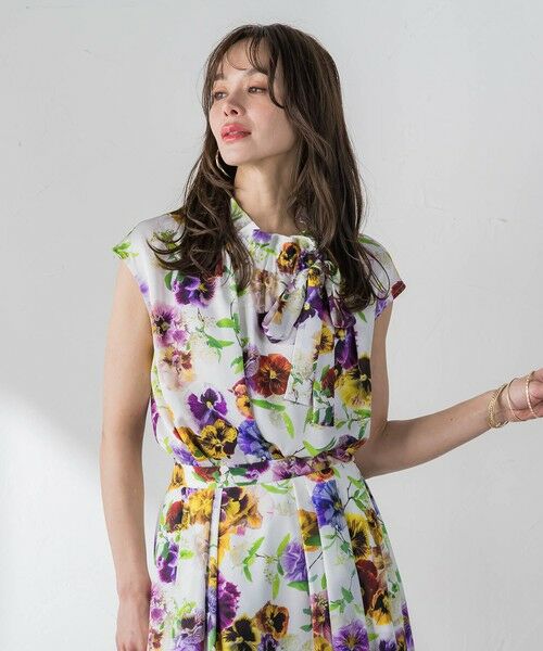 Viaggio Blu / ビアッジョブルー シャツ・ブラウス | 【KEITA KAWASAKI × Viaggio Bluコラボ】パンジープリントブラウス | 詳細1