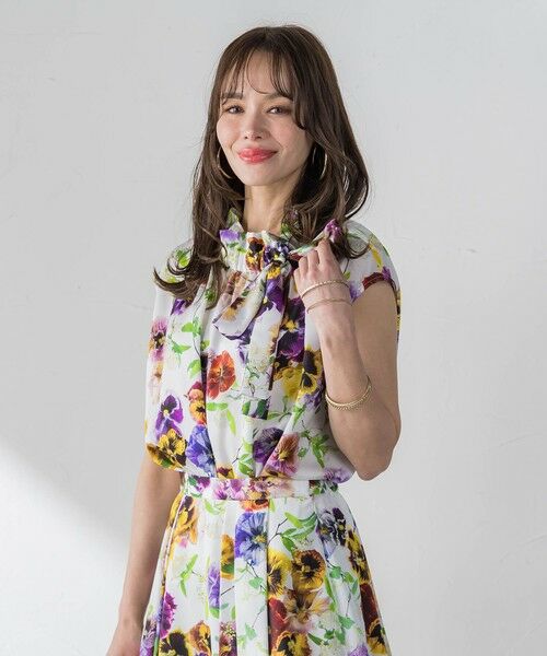Viaggio Blu / ビアッジョブルー シャツ・ブラウス | 【KEITA KAWASAKI × Viaggio Bluコラボ】パンジープリントブラウス | 詳細2