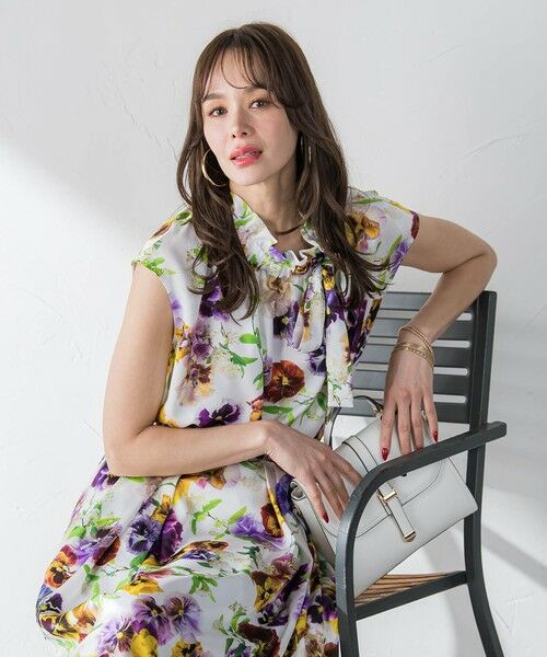 Viaggio Blu / ビアッジョブルー シャツ・ブラウス | 【KEITA KAWASAKI × Viaggio Bluコラボ】パンジープリントブラウス | 詳細7