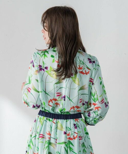 Viaggio Blu / ビアッジョブルー シャツ・ブラウス | 【KEITA KAWASAKI × Viaggio Bluコラボ】リリープリントブラウス | 詳細10