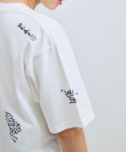 セール】 落書き刺繍Tシャツ≪洗濯機で洗える≫ （カットソー