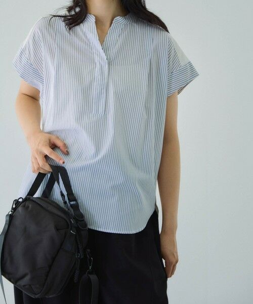 VICKY / ビッキー シャツ・ブラウス | ストライプフェイスキーネックブラウス≪洗濯機で洗える≫ | 詳細1