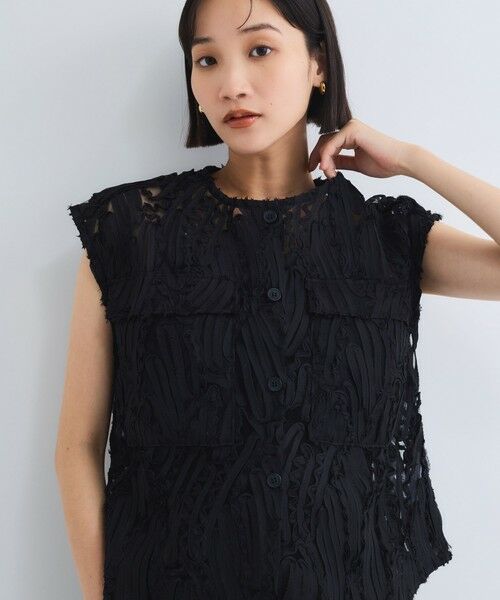 VICKY / ビッキー ダウンジャケット・ベスト | 刺繍チュールレースノーカラーベスト | 詳細2