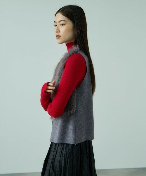 VICKY / ビッキー ダウンジャケット・ベスト | フロントフェイクファーニットベスト | 詳細11