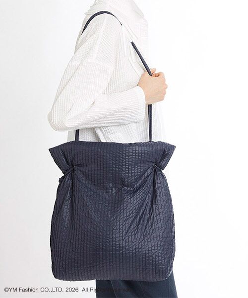 YACCOMARICARD / ヤッコマリカルド トートバッグ | 高密度ナイロンキルト 総ピン中ワタ入リトートbag | 詳細1