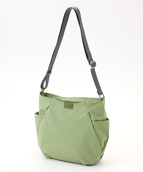 Y'SACCS / イザック ショルダーバッグ | 【ナイロンタフタ】トラベルショルダー（ライトグリーン）