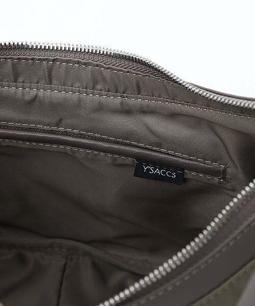 Y'SACCS / イザック ショルダーバッグ | ツイルナイロン　カーブショルダー　Sサイズ | 詳細3