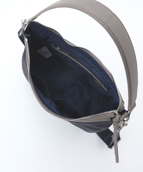 ツイルナイロン カーブショルダー Sサイズ （ショルダーバッグ