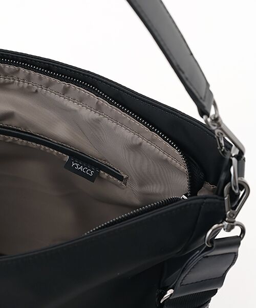 Y'SACCS / イザック ショルダーバッグ | ツイルナイロン　カーブショルダー　Mサイズ | 詳細1