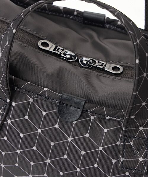 Y'SACCS / イザック ショルダーバッグ | キュービック×ポイントドット　2WAYトート＆ショルダー　Sサイズ | 詳細1