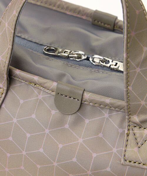 Y'SACCS / イザック ショルダーバッグ | キュービック×ポイントドット　2WAYトート＆ショルダー　Sサイズ | 詳細3