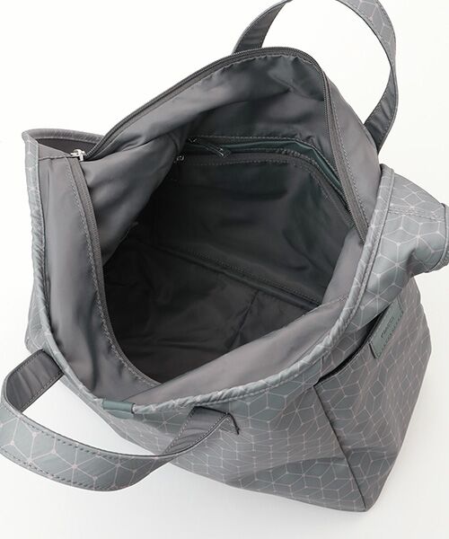 Y'SACCS / イザック ショルダーバッグ | キュービック×ポイントドット　2WAYトート＆ショルダー　Mサイズ | 詳細6