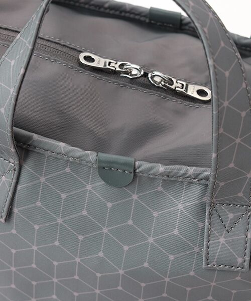 Y'SACCS / イザック ショルダーバッグ | キュービック×ポイントドット　2WAYトート＆ショルダー　Mサイズ | 詳細7