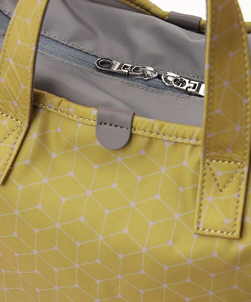 Y'SACCS / イザック ショルダーバッグ | キュービック×ポイントドット　2WAYトート＆ショルダー　Mサイズ | 詳細10