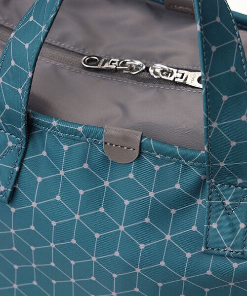 Y'SACCS / イザック ショルダーバッグ | キュービック×ポイントドット　2WAYトート＆ショルダー　Mサイズ | 詳細11