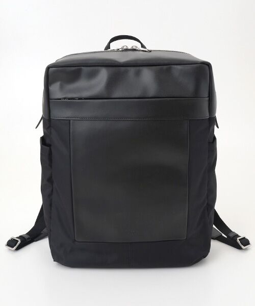 新品　Y'SACCS 17,600円　レザーコンビ リュックサック 黒　イザック 新品 Y'SACCS 17,600円 レザーコンビ リュックサック 黒