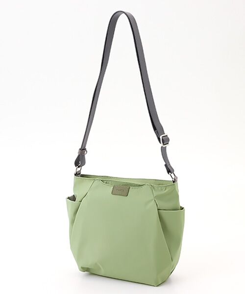 Y'SACCS / イザック ショルダーバッグ | 【ナイロンタフタ】トラベルショルダー mini（ライトグリーン）