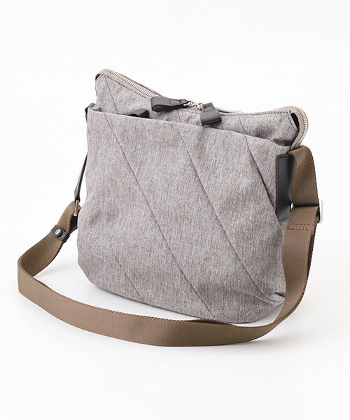 Y'SACCS / イザック ショルダーバッグ | ストリームラインショルダー | 詳細4