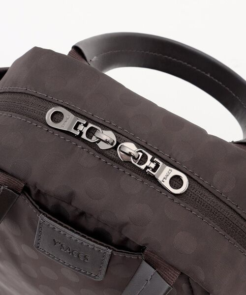 Y'SACCS / イザック ボストンバッグ | 【大人のおしゃれ手帖11月号掲載】市川実和子×Y'SACCS　ドットミニボストン | 詳細14