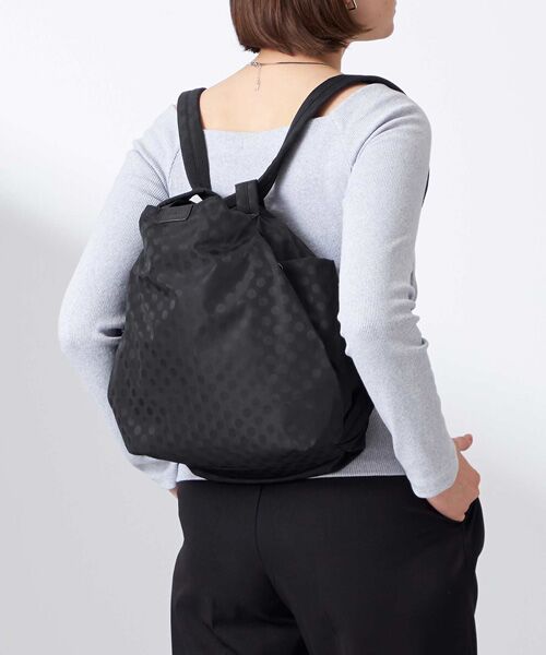 Y'SACCS / イザック リュック・バックパック | 【大人のおしゃれ手帖11月号掲載】市川実和子×Y'SACCS　ドット2WAYリュック | 詳細2