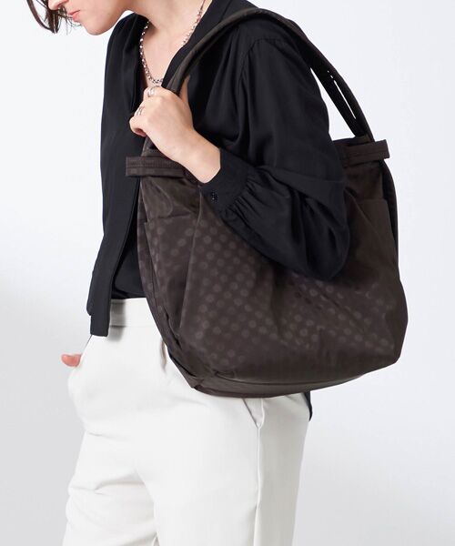 Y'SACCS / イザック リュック・バックパック | 【大人のおしゃれ手帖11月号掲載】市川実和子×Y'SACCS　ドット2WAYリュック | 詳細9