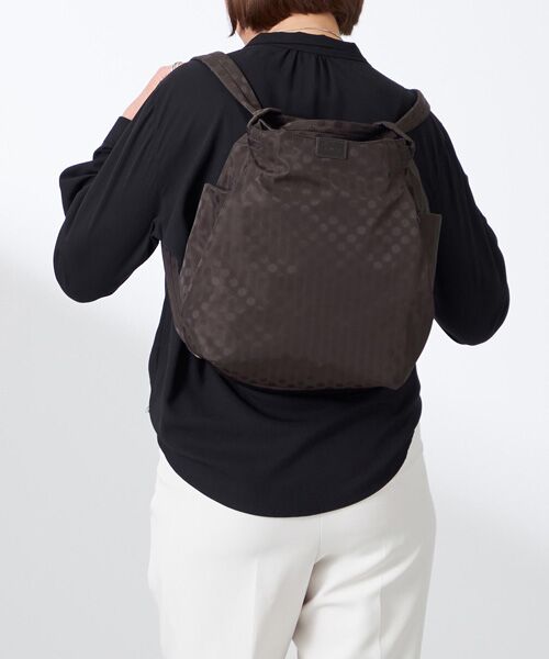 Y'SACCS / イザック リュック・バックパック | 【大人のおしゃれ手帖11月号掲載】市川実和子×Y'SACCS　ドット2WAYリュック | 詳細11