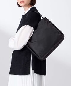 Y'SACCS / イザック トートバッグ | 【大人のおしゃれ手帖11月号掲載】市川実和子×Y'SACCS　ナイロンすっきりトート