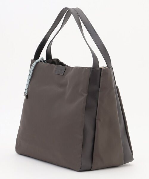 Y'SACCS / イザック トートバッグ | 【大人のおしゃれ手帖11月号掲載】市川実和子×Y'SACCS　ナイロンすっきりトート | 詳細10