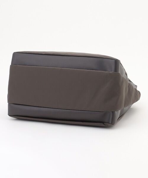 Y'SACCS / イザック トートバッグ | 【大人のおしゃれ手帖11月号掲載】市川実和子×Y'SACCS　ナイロンすっきりトート | 詳細12