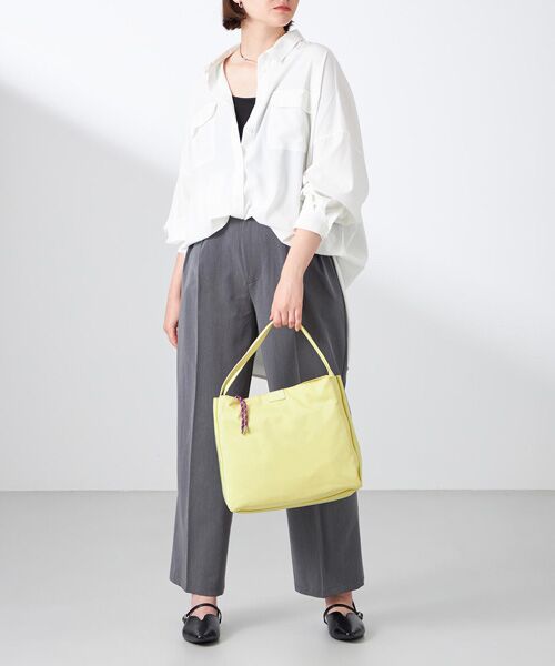 Y'SACCS / イザック トートバッグ | 【大人のおしゃれ手帖11月号掲載】市川実和子×Y'SACCS　ナイロンすっきりトート | 詳細18