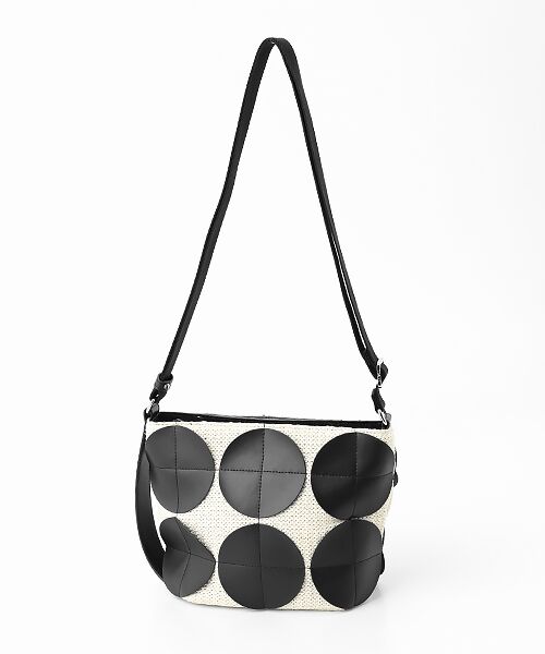 Y'SACCS / イザック ショルダーバッグ | サークルパッチショルダーバッグ（ホワイト）