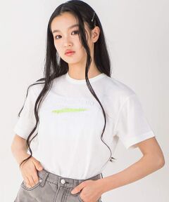 ロゴエンボスTシャツ(130~160cm)